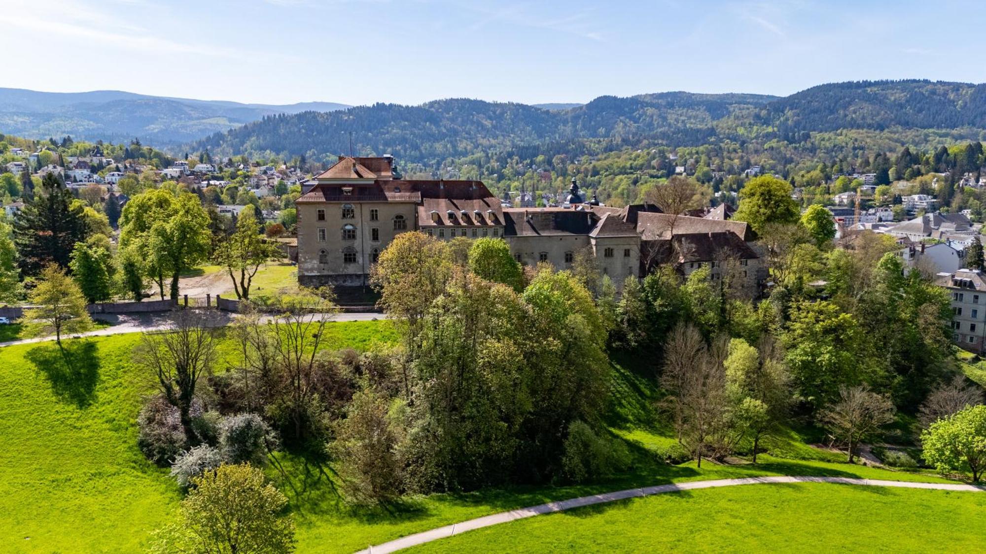 Gemuetliche Wohnung Im Herrenhaus Baden-Baden Ngoại thất bức ảnh